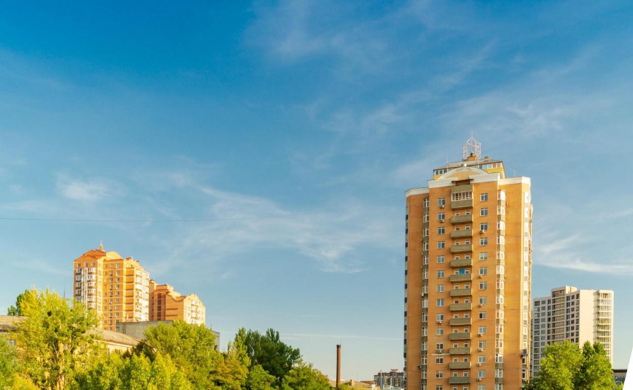 Квартира По Улице Федорова 1 Kyiv Exterior photo
